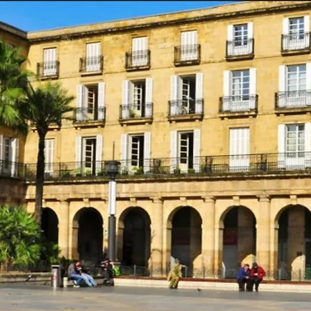 A 5 Minutos Andando Del Casco Viejo, Ayuntamiento, Plaza Circular Y Gran Via De Y Proximo A 2 Lineas De Metro Bilbau