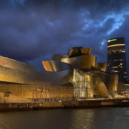 民宿 A 5 Minutos Andando Del Casco Viejo, Ayuntamiento, Plaza Circular Y Gran Via De Y Proximo A 2 Lineas De Metro 毕尔巴鄂