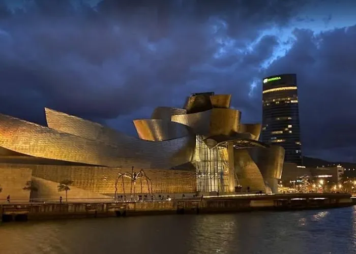 Kwatera prywatna A 5 Minutos Andando Del Casco Viejo, Ayuntamiento, Plaza Circular Y Gran Via De Y Proximo A 2 Lineas De Metro Bilbao