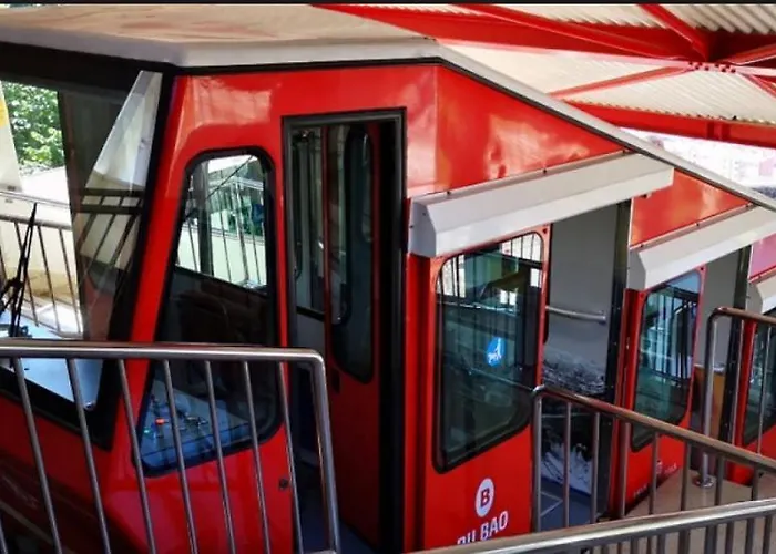 Rum i privatbostad A 5 Minutos Andando Del Casco Viejo, Ayuntamiento, Plaza Circular Y Gran Via De Y Proximo A 2 Lineas De Metro *