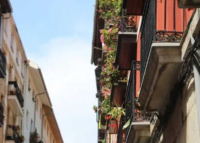 Rum i privatbostad A 5 Minutos Andando Del Casco Viejo, Ayuntamiento, Plaza Circular Y Gran Via De Y Proximo A 2 Lineas De Metro *