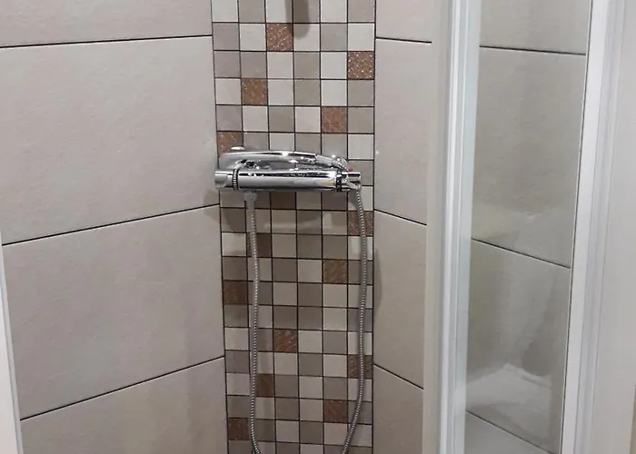 A 5 Minutos Andando Del Casco Viejo, Ayuntamiento, Plaza Circular Y Gran Via De Y Proximo A 2 Lineas De Metro Bilbao