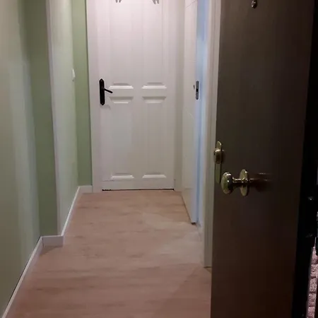 Homestay A 5 Minutos Andando Del Casco Viejo, Ayuntamiento, Plaza Circular Y Gran Via De Y Proximo A 2 Lineas De Metro *