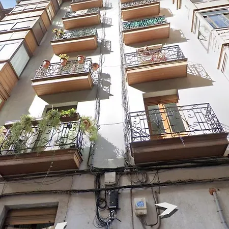 A 5 Minutos Andando Del Casco Viejo, Ayuntamiento, Plaza Circular Y Gran Via De Y Proximo A 2 Lineas De Metro Bilbao