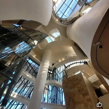 Pansiyon A 5 Minutos Andando Del Casco Viejo, Ayuntamiento, Plaza Circular Y Gran Via De Y Proximo A 2 Lineas De Metro Bilbao