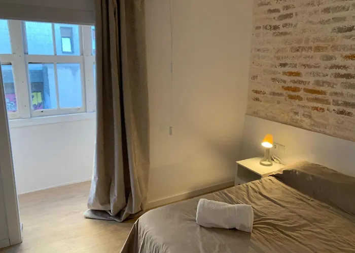 A 5 Minutos Andando Del Casco Viejo, Ayuntamiento, Plaza Circular Y Gran Via De Y Proximo A 2 Lineas De Metro Bilbao